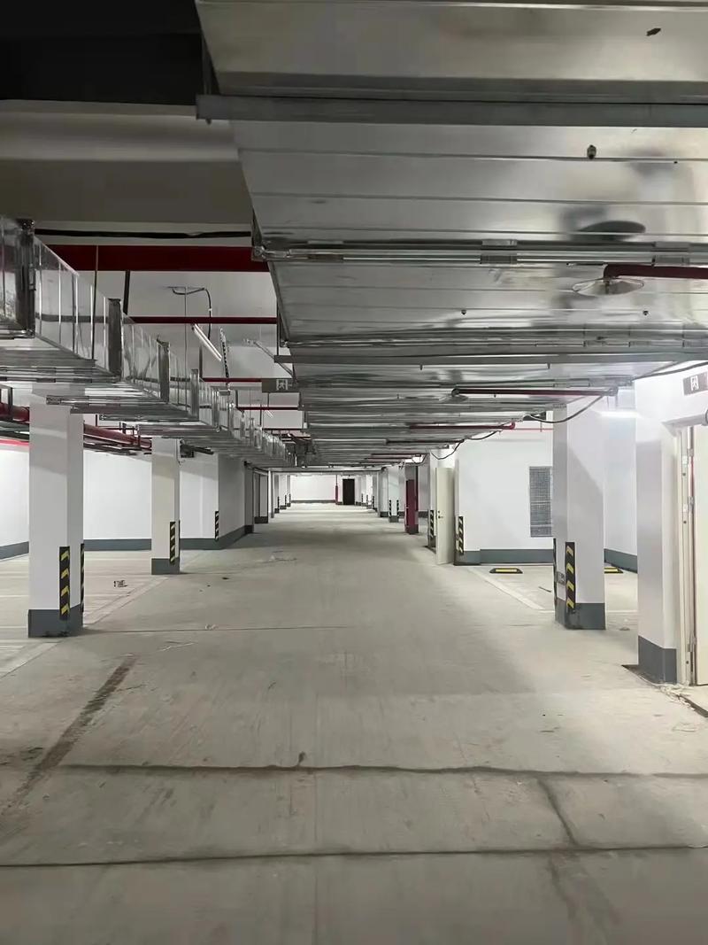 消防排烟工程中的核心设备 排烟风机与通风管道系统